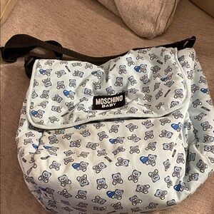 Moschino   Flash $75